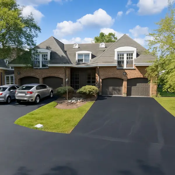 12626 S London Lane S #2, Palos Heights, IL 60463