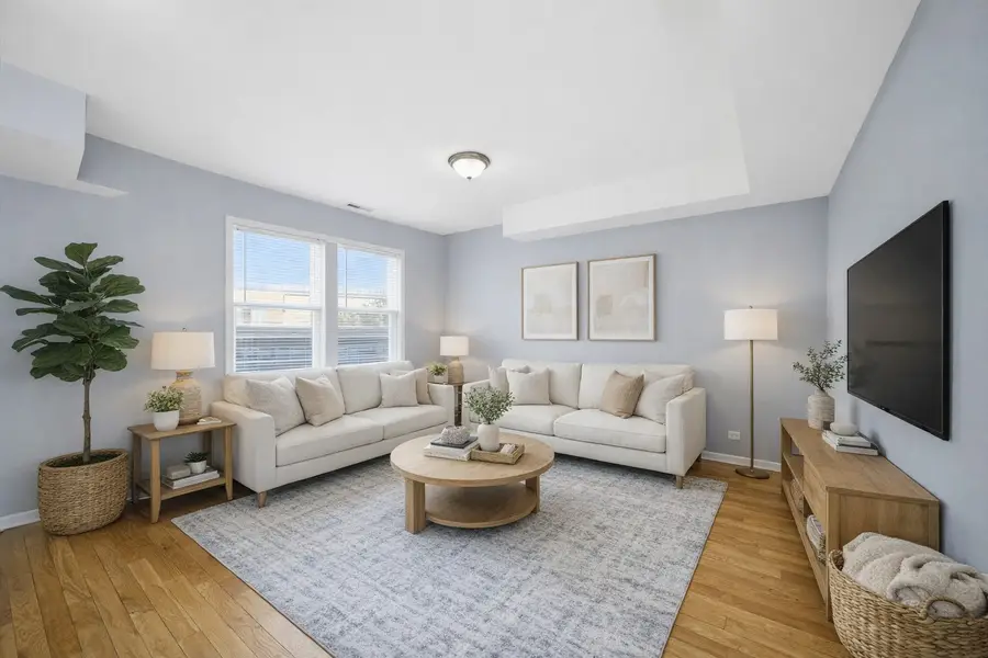 4752 N Albany Avenue #3, Chicago, IL 60625 - #3