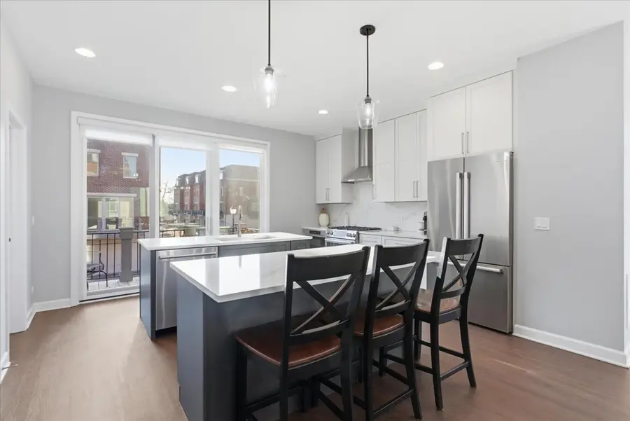 1233 Gateway Court, Northbrook, IL 60062 - #2