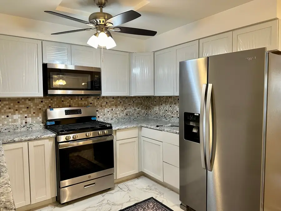 8518 W Rascher Avenue #2, Chicago, IL 60656 - #3