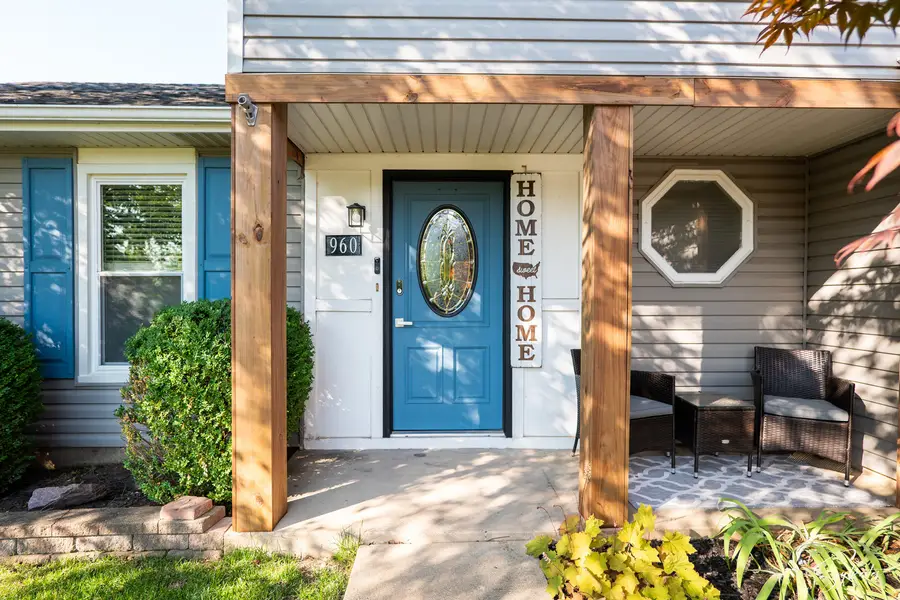 960 Mensching Road, Roselle, IL 60172 - #2