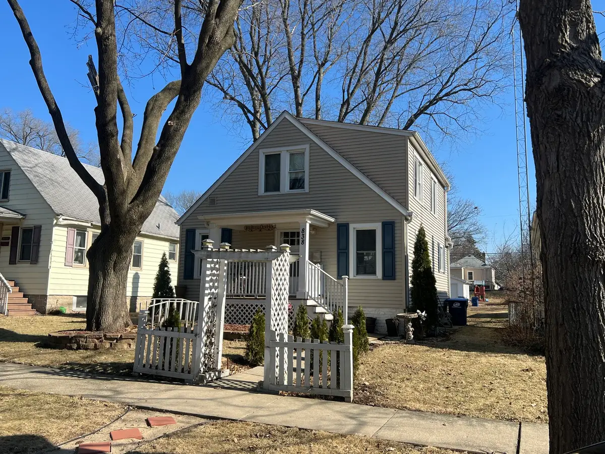 838 Glidden Avenue, Dekalb, IL 60115 - #1