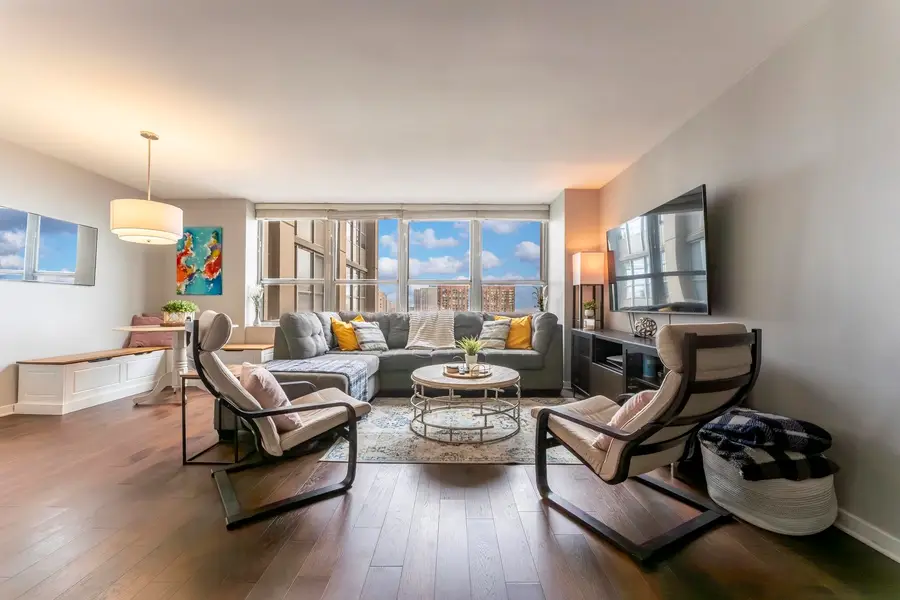 655 W Irving Park Road #1608, Chicago, IL 60613 - #3