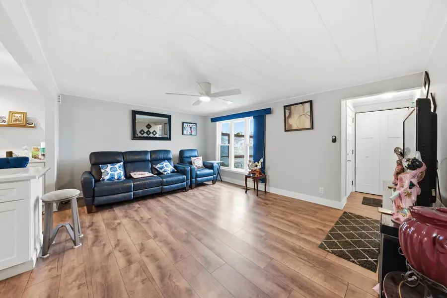 8945 S Corcoran Road, Hometown, IL 60456 - #3