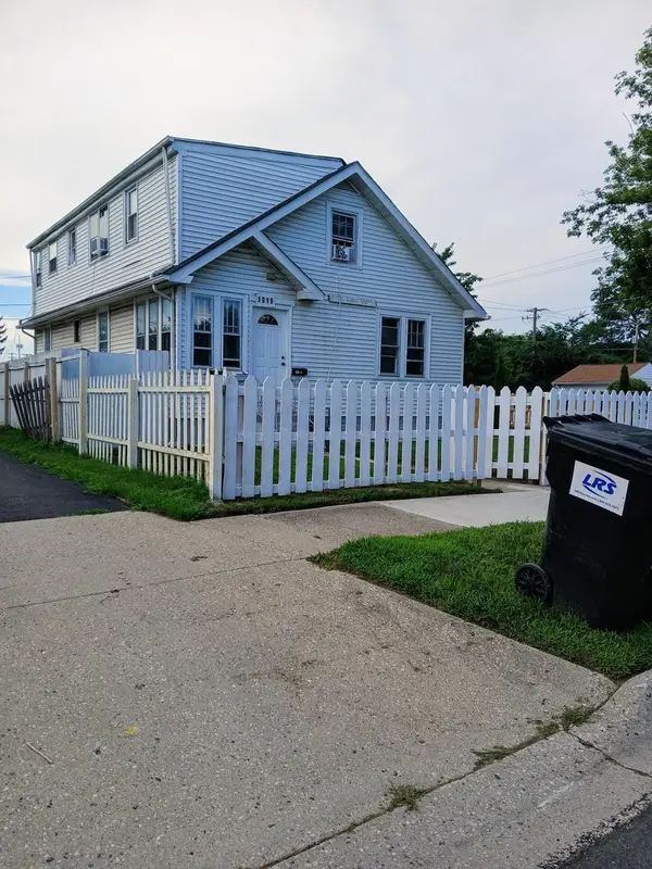 1919 16th Street, North Chicago, IL 60064