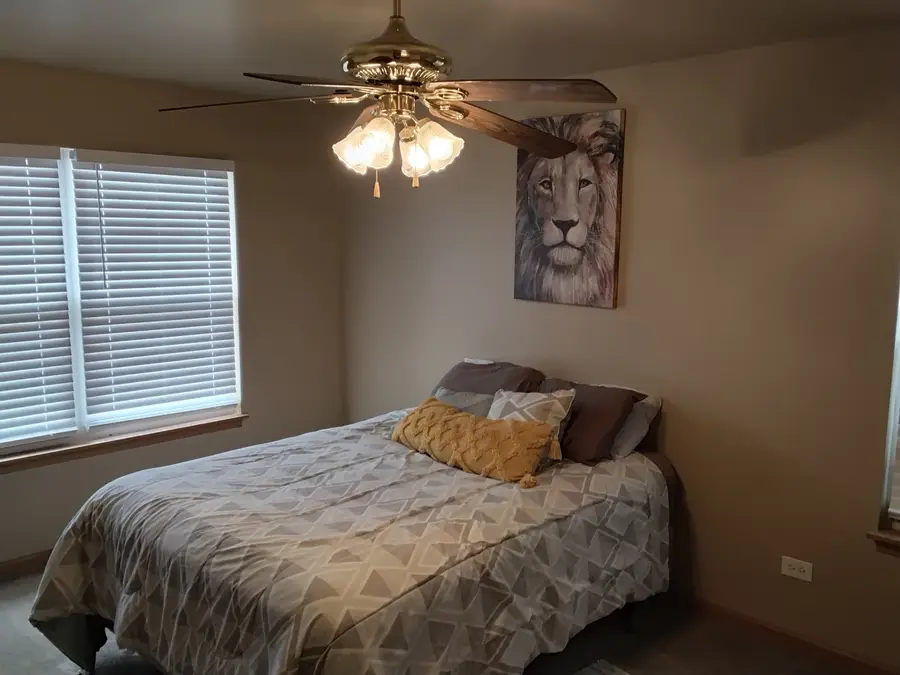 12248 Fairway Circle #B, Blue Island, IL 60406 - #3