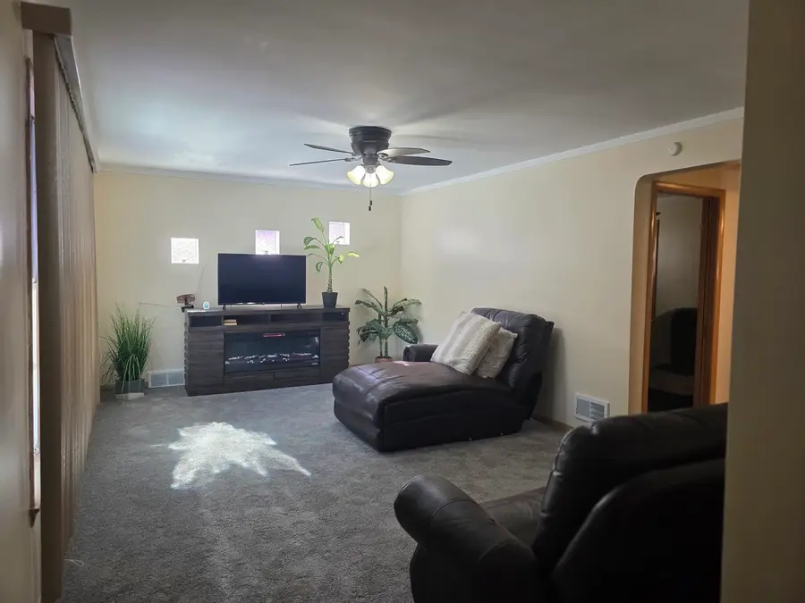 8634 S Kolin Avenue, Chicago, IL 60652 - #3