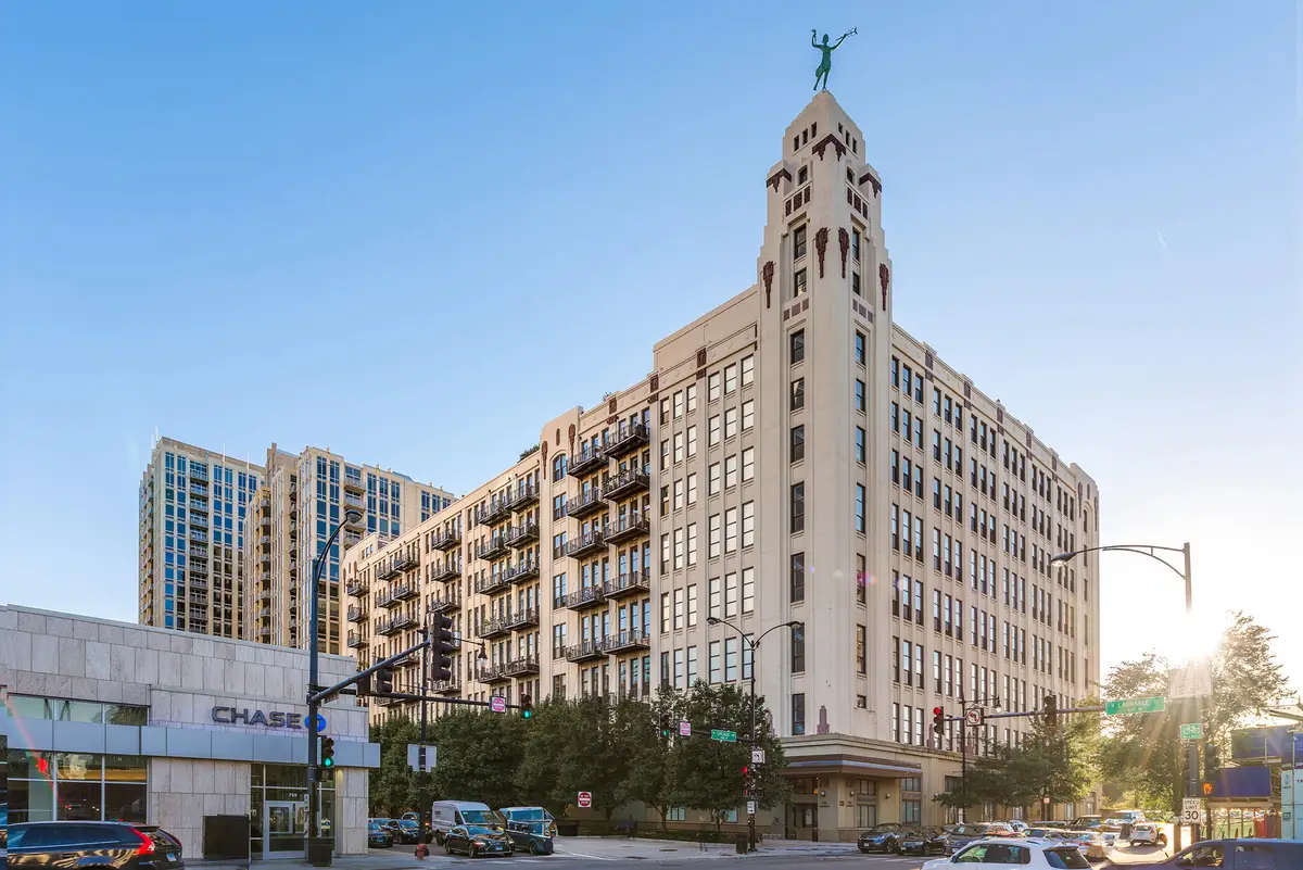 758 N Larrabee Street #514, Chicago, IL 60654 - #1