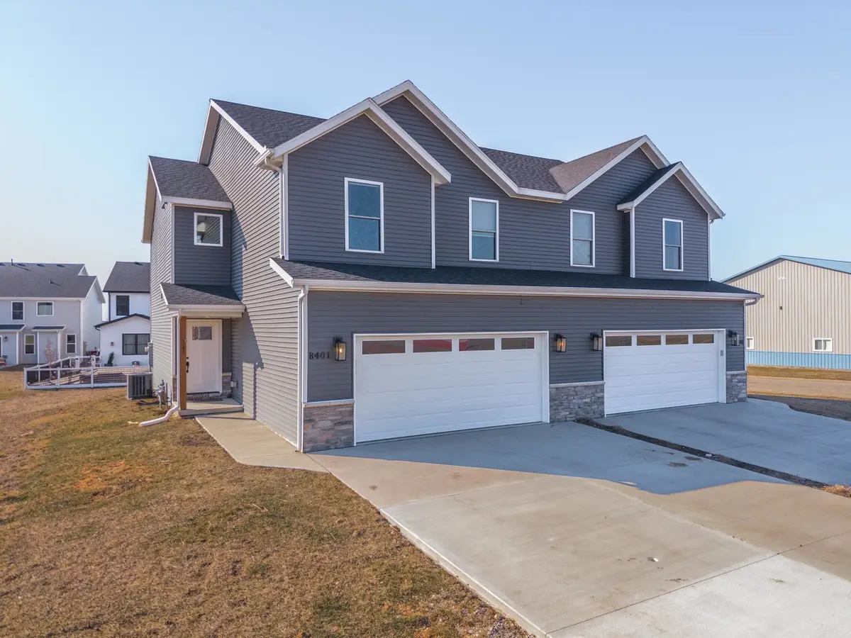 401 B Jenny Lane, Heyworth, IL 61745 - #1