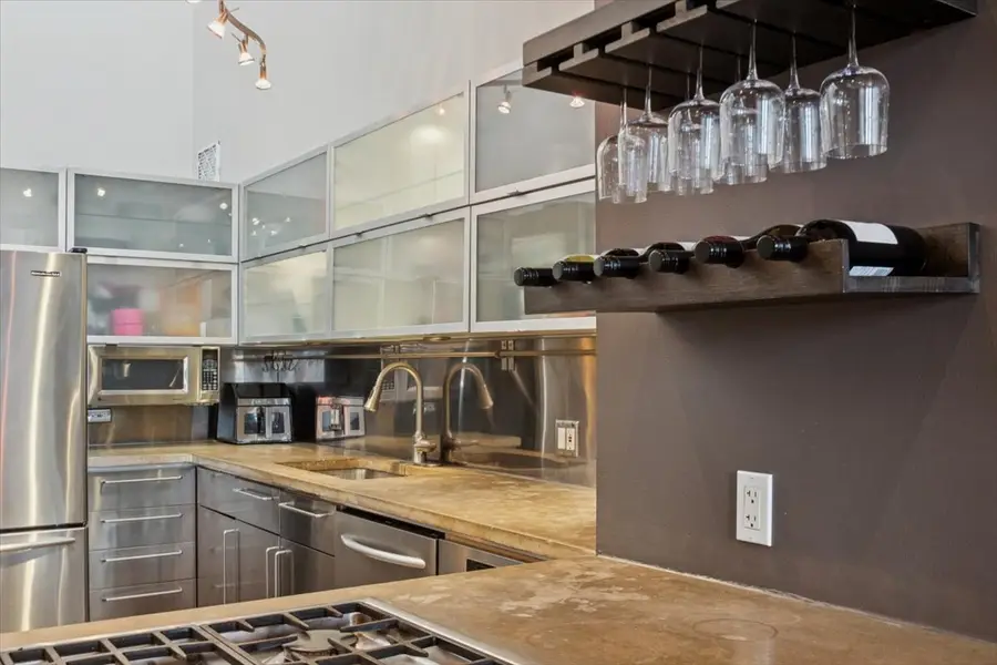 1800 W Roscoe Street #520, Chicago, IL 60657 - #3