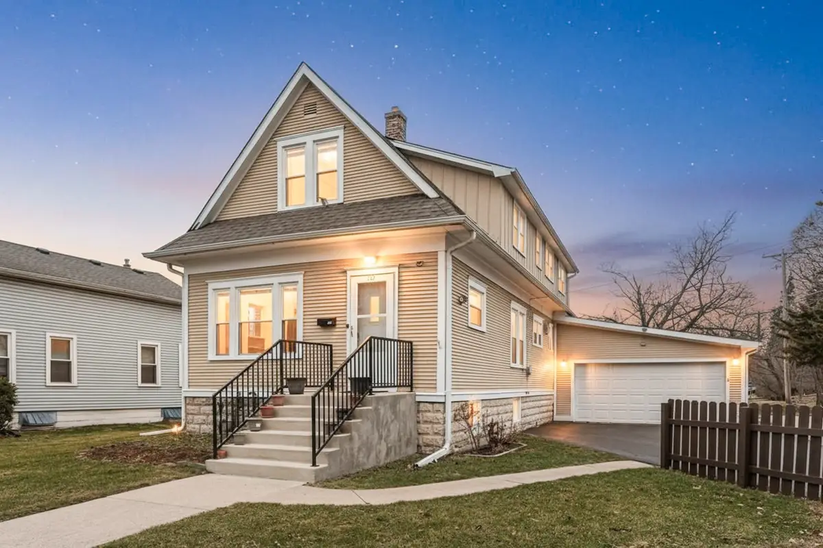 117 W Blair Street, West Chicago, IL 60185 - #1