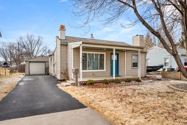 216 5th Street E, Milan, IL 61264