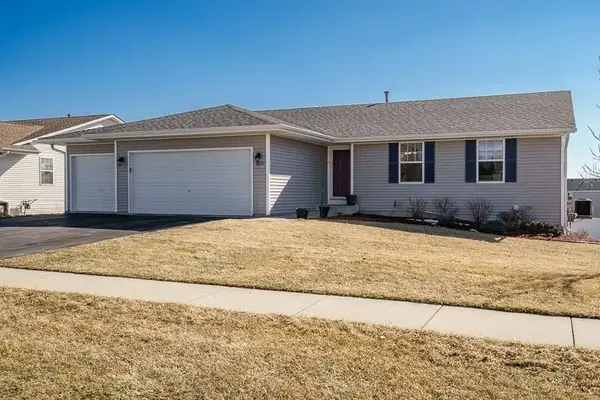 6827 Tupelo, Loves Park, IL 61111