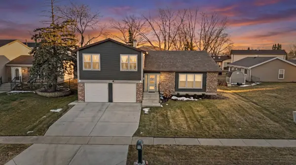 51 W Stevenson Drive, Glendale Heights, IL 60139