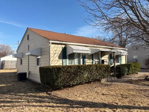 968 40th Street, Moline, IL 61265