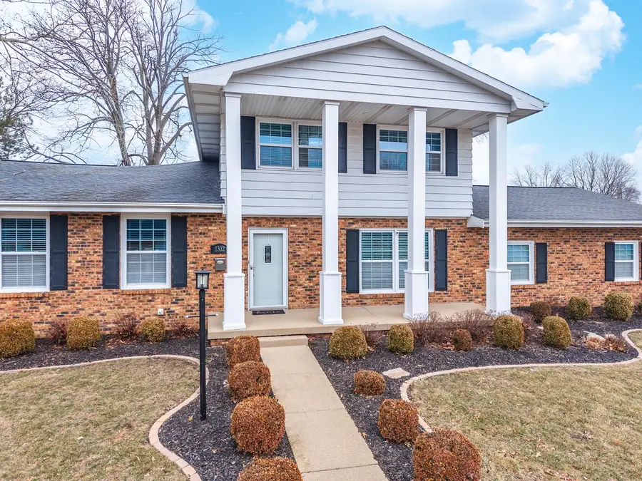 1302 E Vernon Avenue, Normal, IL 61761 - #2