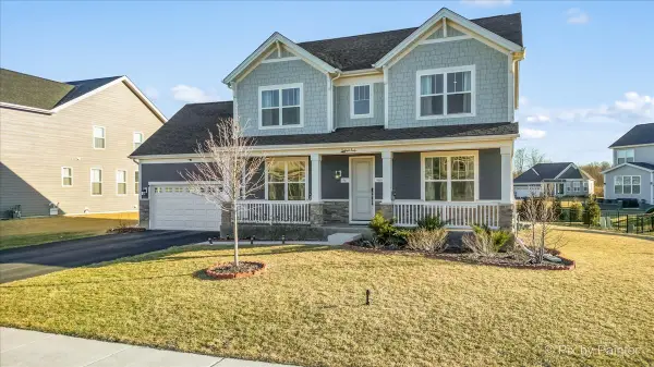 3553 Doral Drive, Elgin, IL 60124