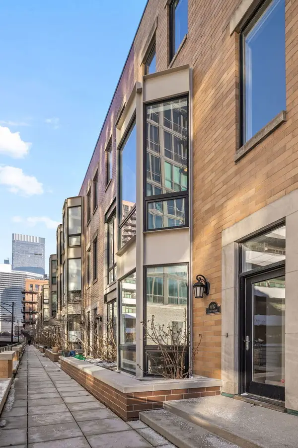 671 W Wayman Street #C, Chicago, IL 60661