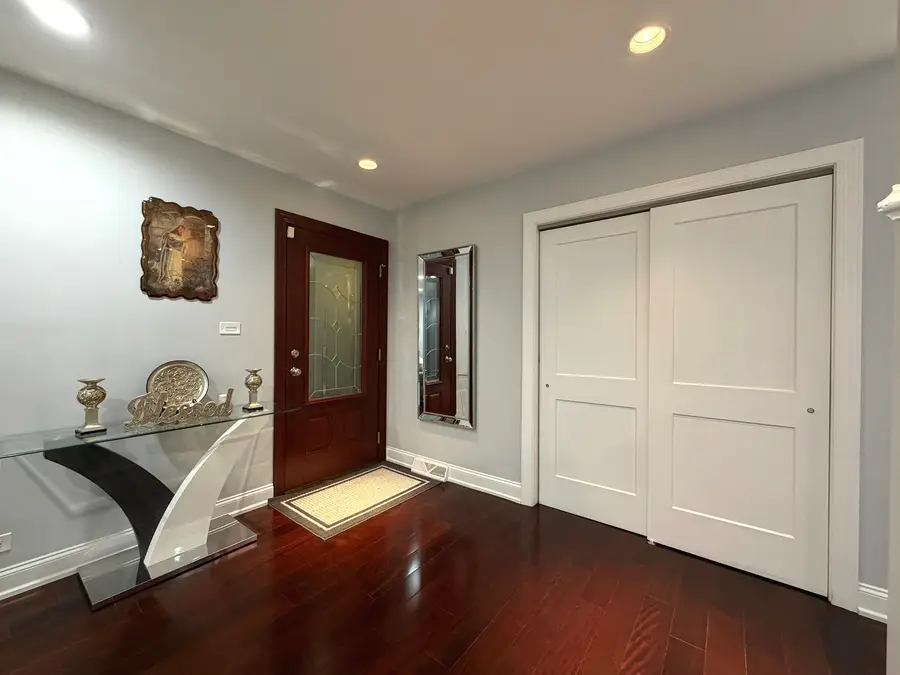 8515 N Ozanam Avenue, Niles, IL 60714 - #2