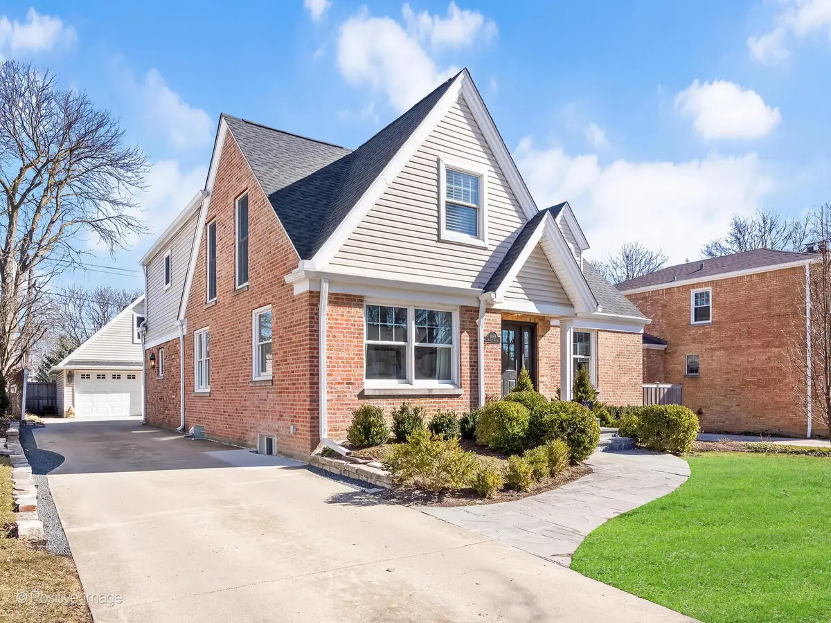 4049 Harvey Avenue, Western Springs, IL 60558 - #1