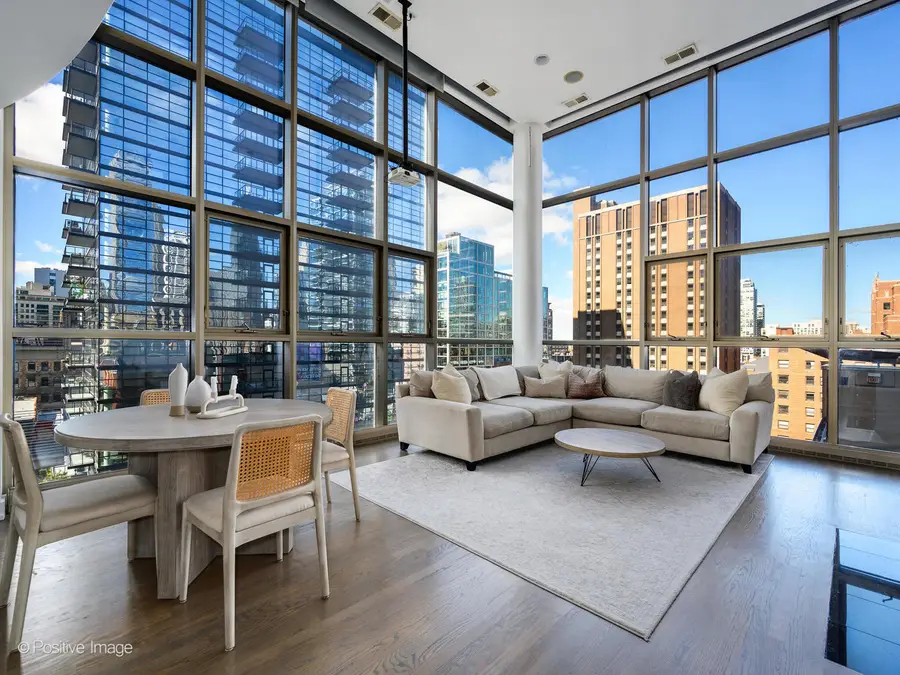 150 W Superior Street #801, Chicago, IL 60654 - #3