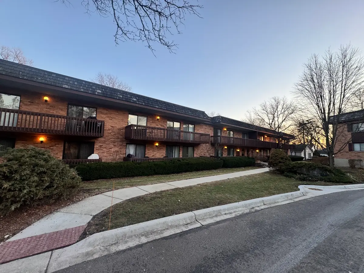 8200 Woodglen Lane #107, Downers Grove, IL 60516 - #1