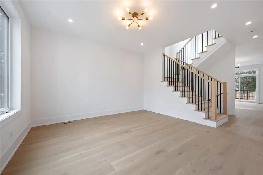 1042 Dewey Avenue, Evanston, IL 60202 - #2