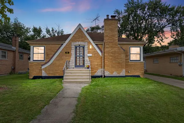 360 Streamside Drive, Harvey, IL 60426