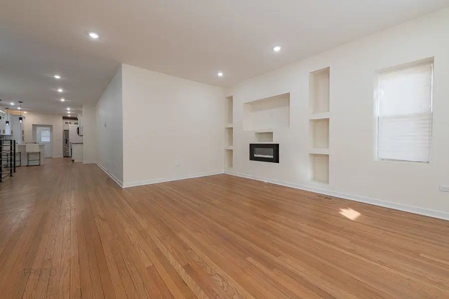 8044 S Clyde Avenue, Chicago, IL 60617 - #3