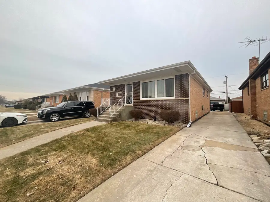 397 Saginaw Avenue, Calumet City, IL 60409 - #2