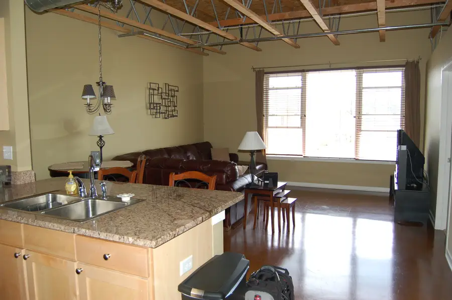 241 Main Street #215, Bartlett, IL 60103 - #3