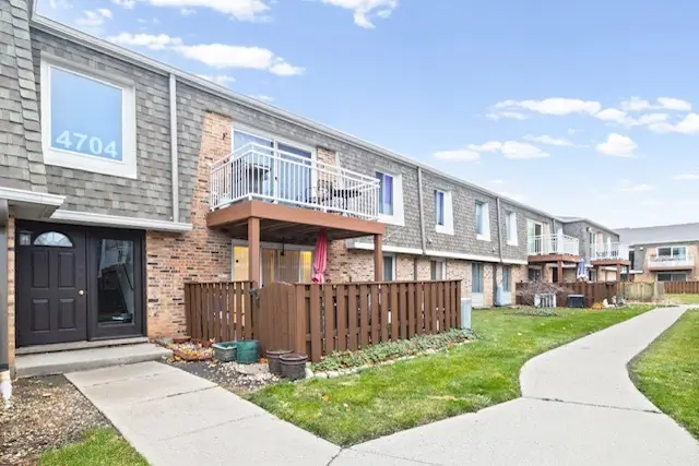 4704 Euclid Avenue #1B, Rolling Meadows, IL 60008 - #2