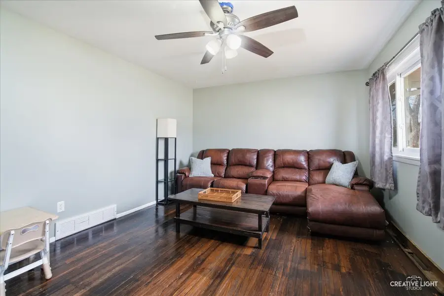 210 E Edgelawn Drive, Plano, IL 60545 - #3