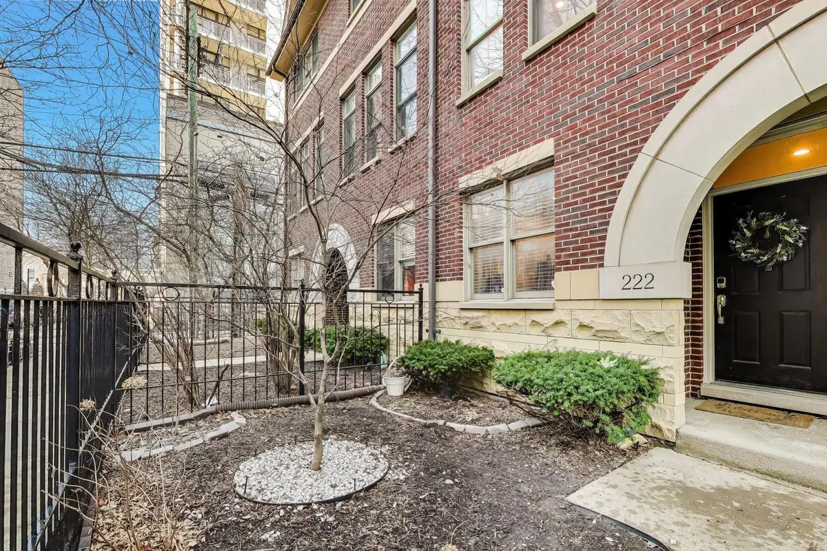 222 E Cullerton Street, Chicago, IL 60616 - #1