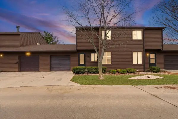 2111 Sunview Drive #2111, Champaign, IL 61821