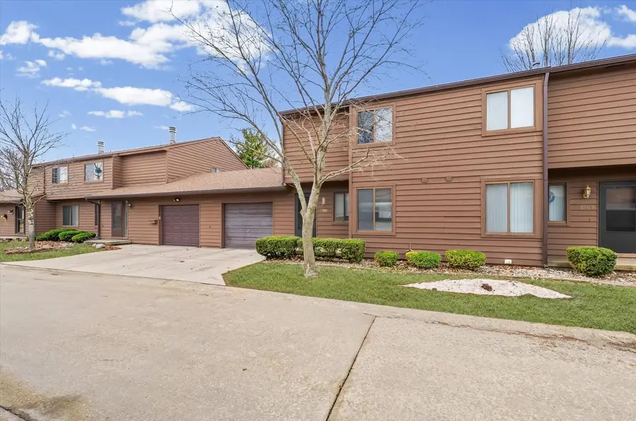 2111 Sunview Drive #2111, Champaign, IL 61821 - #3