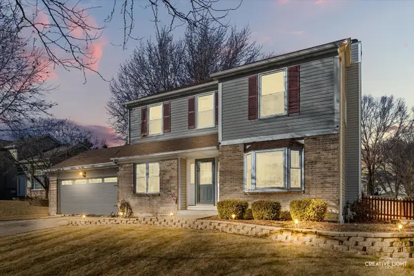 102 Chelsea Avenue, Sugar Grove, IL 60554