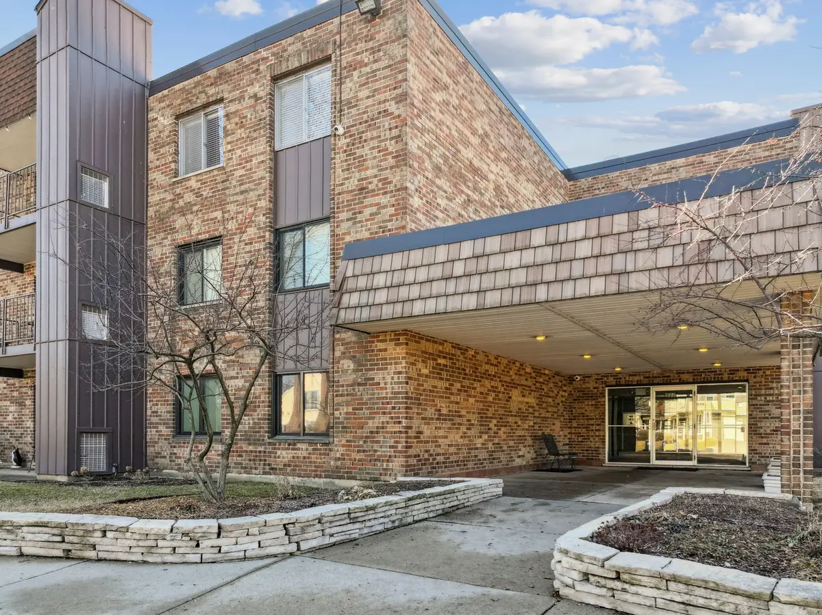 522 E Algonquin Road #113, Schaumburg, IL 60173 - #1