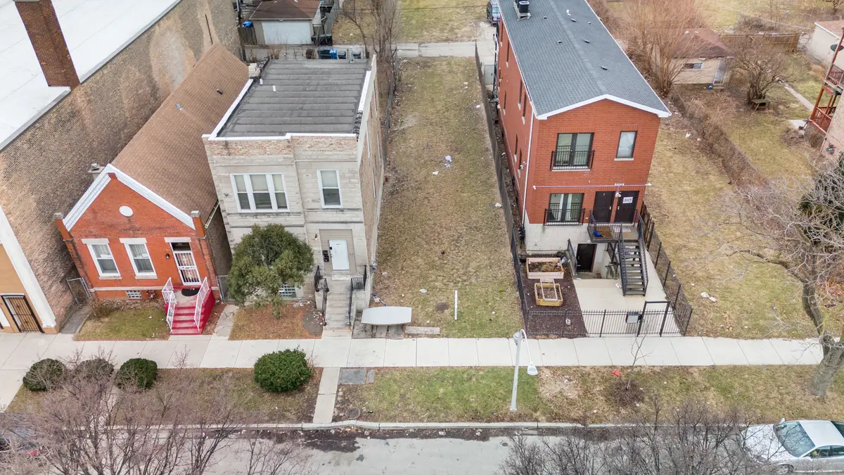 3011 W Arthington Street, Chicago, IL 60612 - #1