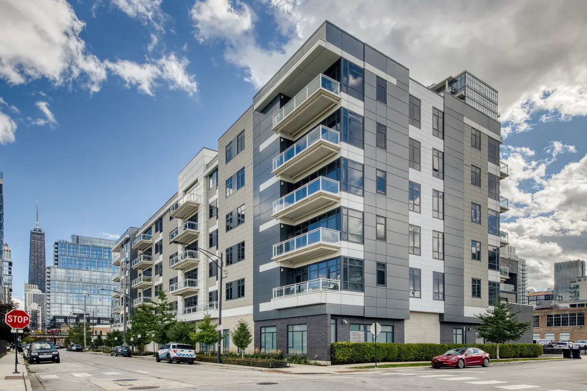 367 W Locust Street #507, Chicago, IL 60610 - #1