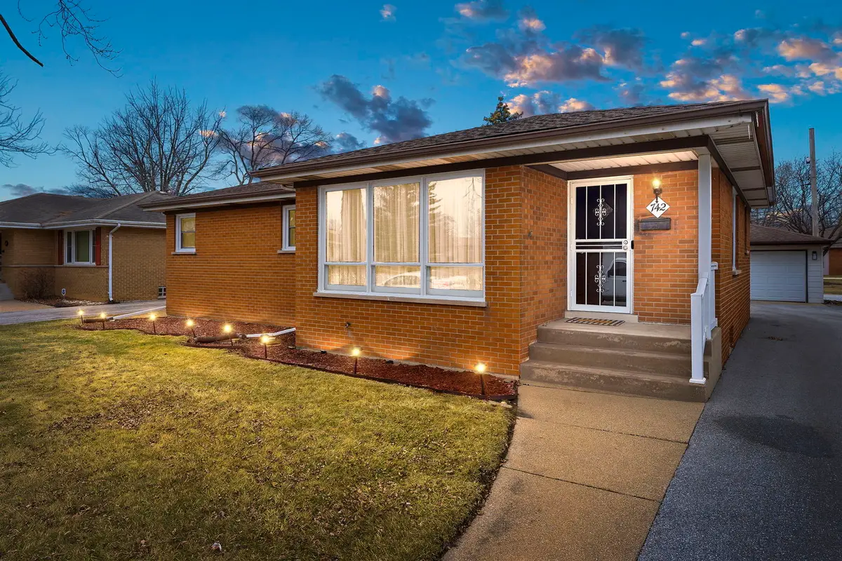 742 E 164th Place, South Holland, IL 60473 - #1