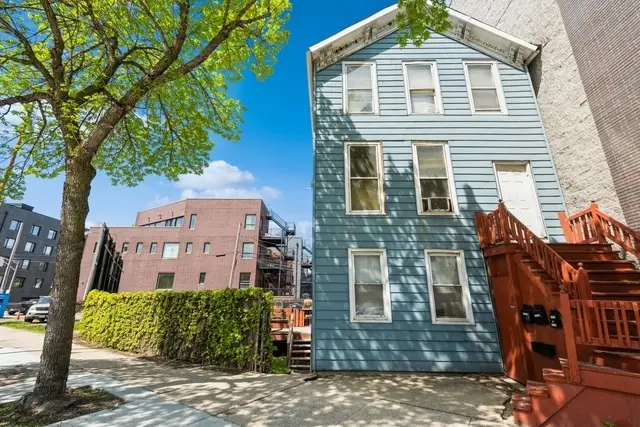 612 N Ogden Avenue, Chicago, IL 60642 - #1