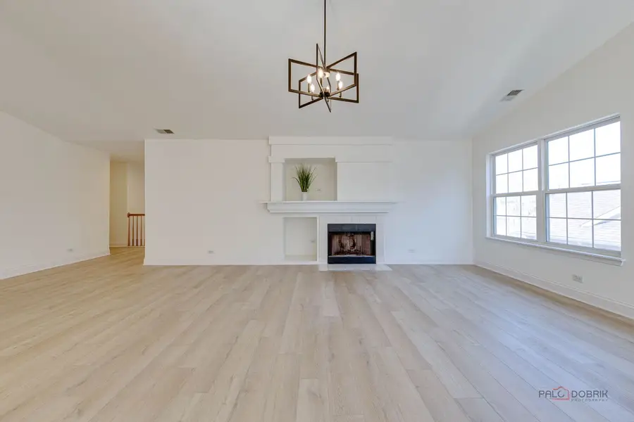 517 E Saddlebrook Lane, Vernon Hills, IL 60061 - #3