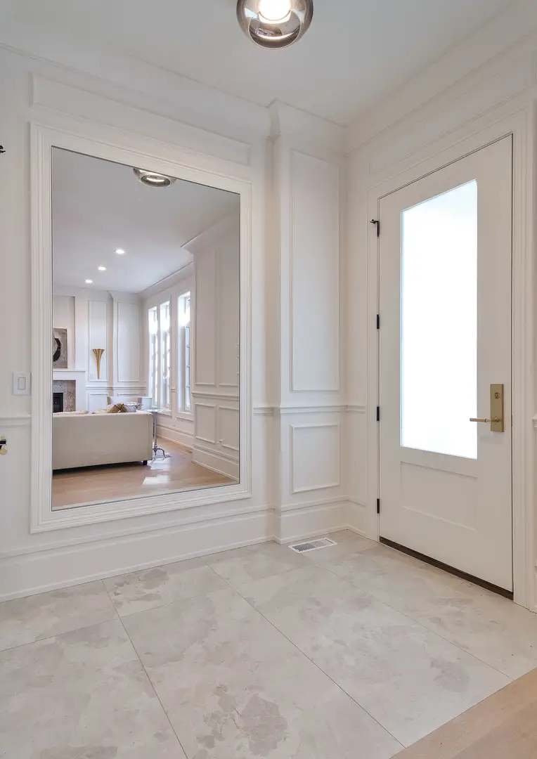 3723 N Oakley Avenue, Chicago, IL 60618 - #2