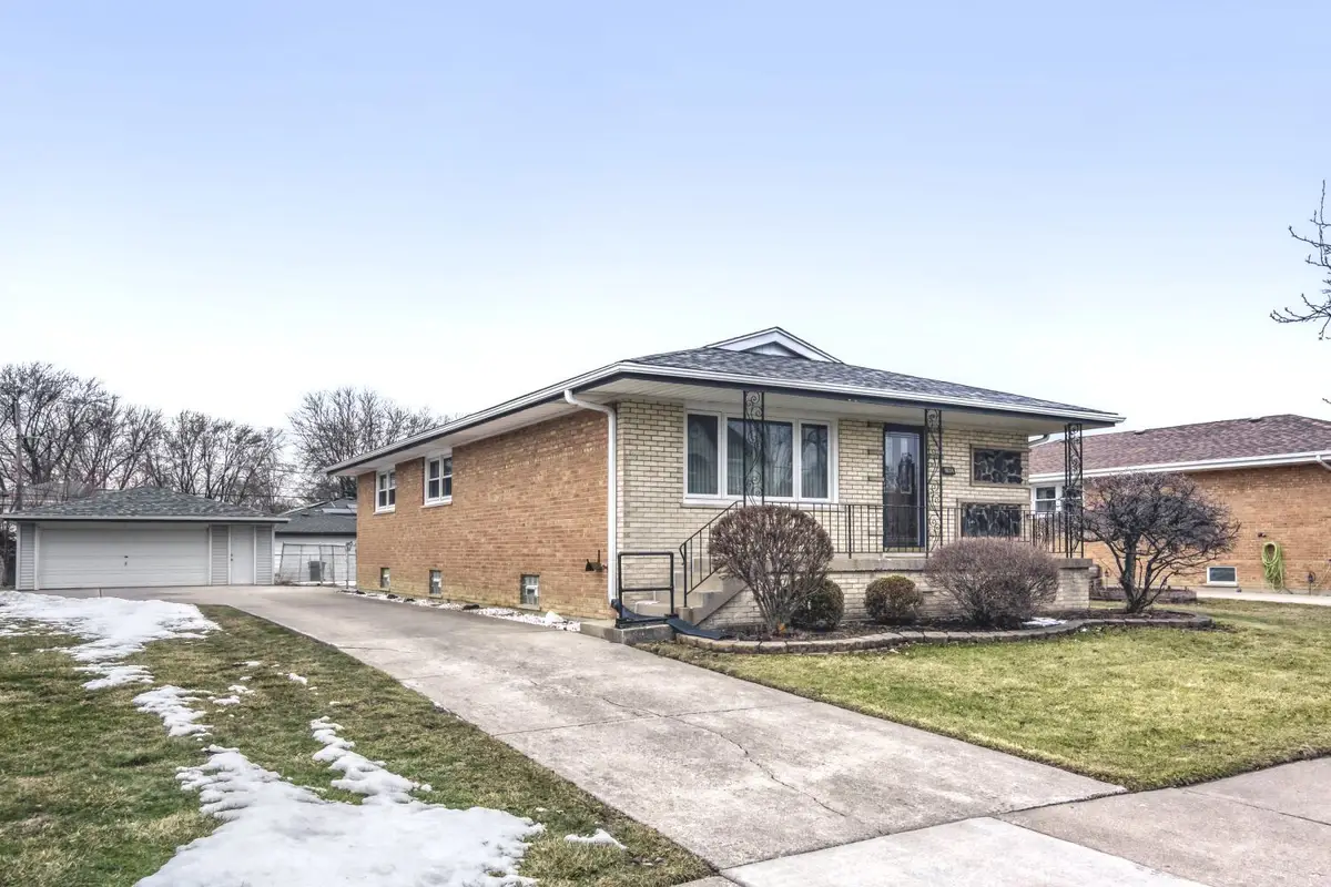 9004 Meade Avenue, Oak Lawn, IL 60453 - #1