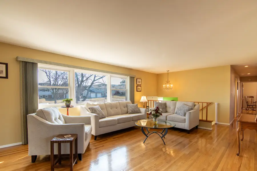 Address Withheld By Seller, Lombard, IL 60148 - #3