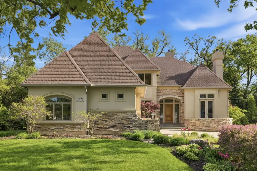 1076 Prairie Avenue, Naperville, IL 60540 - #3