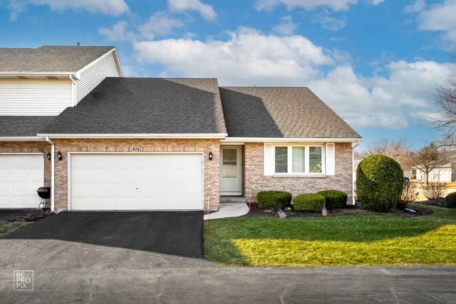 814 Bruce Robert Lane, Hampshire, IL 60140 - #2