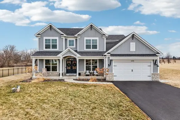 3276 Cornflower Way, Spring Grove, IL 60081