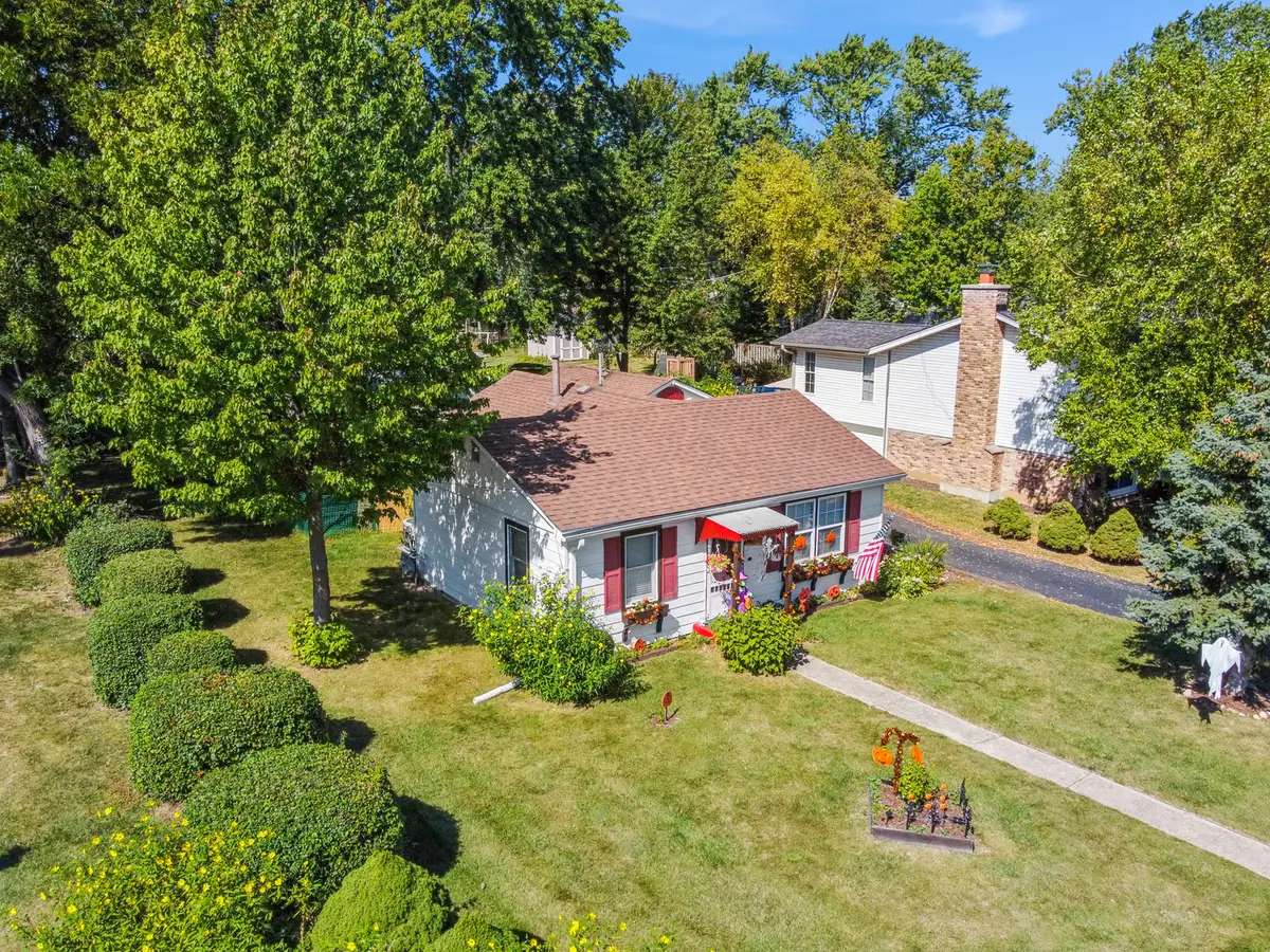 101 Oakleaf Road, Lake In The Hills, IL 60156 - #1